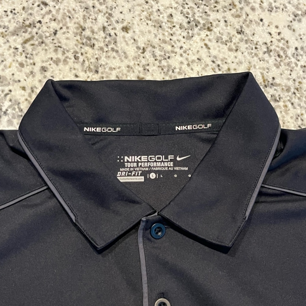 Nike Golf Tour Performance Pebble Beach Golf
Polo Black Men’s Size Large - Picture 4 of 8